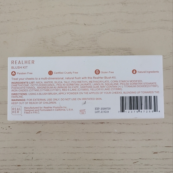 SALE!! NWT Rrealher Blush Kit - Picture 3 of 4
